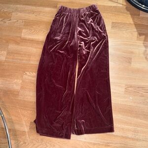 Uniqlo Velvet Stretchy Wide Leg Pants